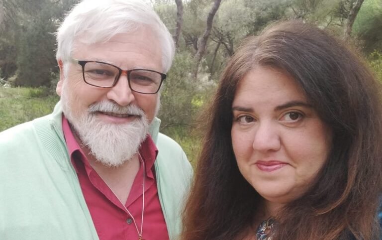 Desconectados: El reto adolescente. Con José Luis y Elsa Farrus.